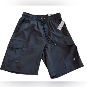 NWT MENS GEORGE AT THE KNEE CARGO BLACK SHORTS SIZE 27 INCH WAIST 9 INCH INSEAM.